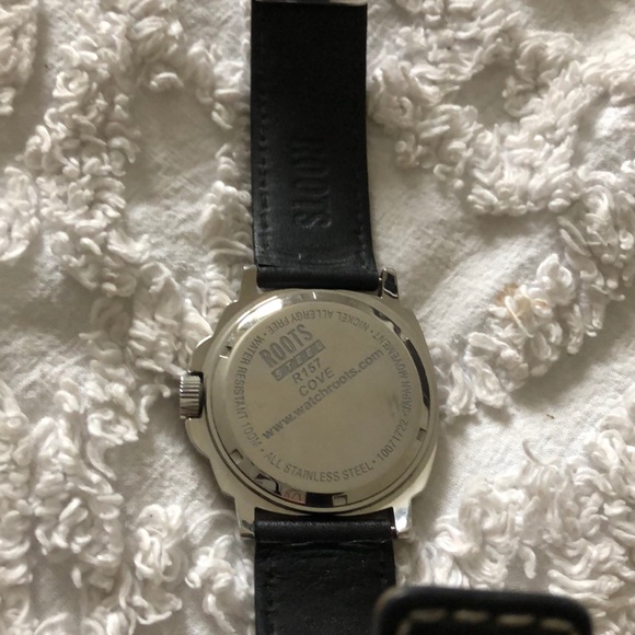 Roots watch - Picture 3 of 3